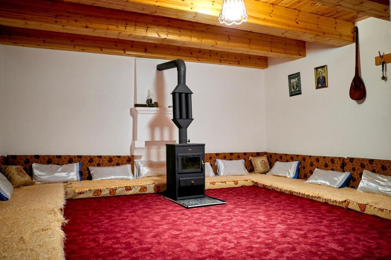 Guesthouse Shtini Fshat Exteriör bild